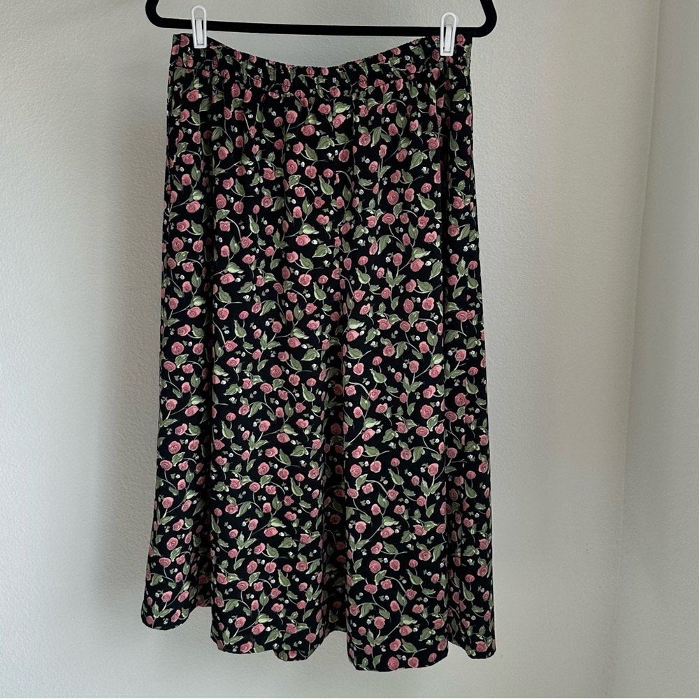 Black floral midi skirt with pink roses and green leaves #cottagecore #fairycore
